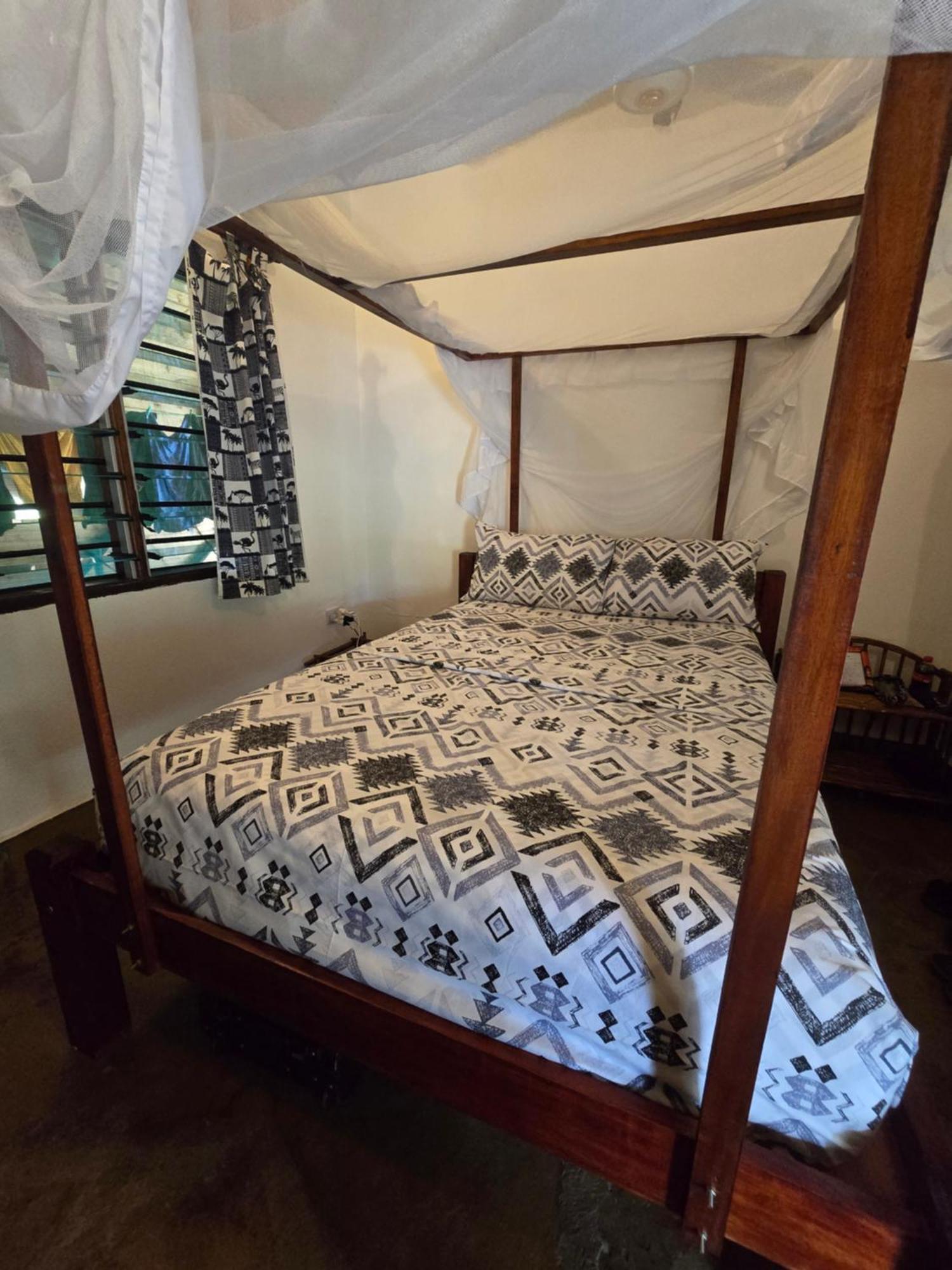 Nyumba Tamu Panzió Watamu Kültér fotó