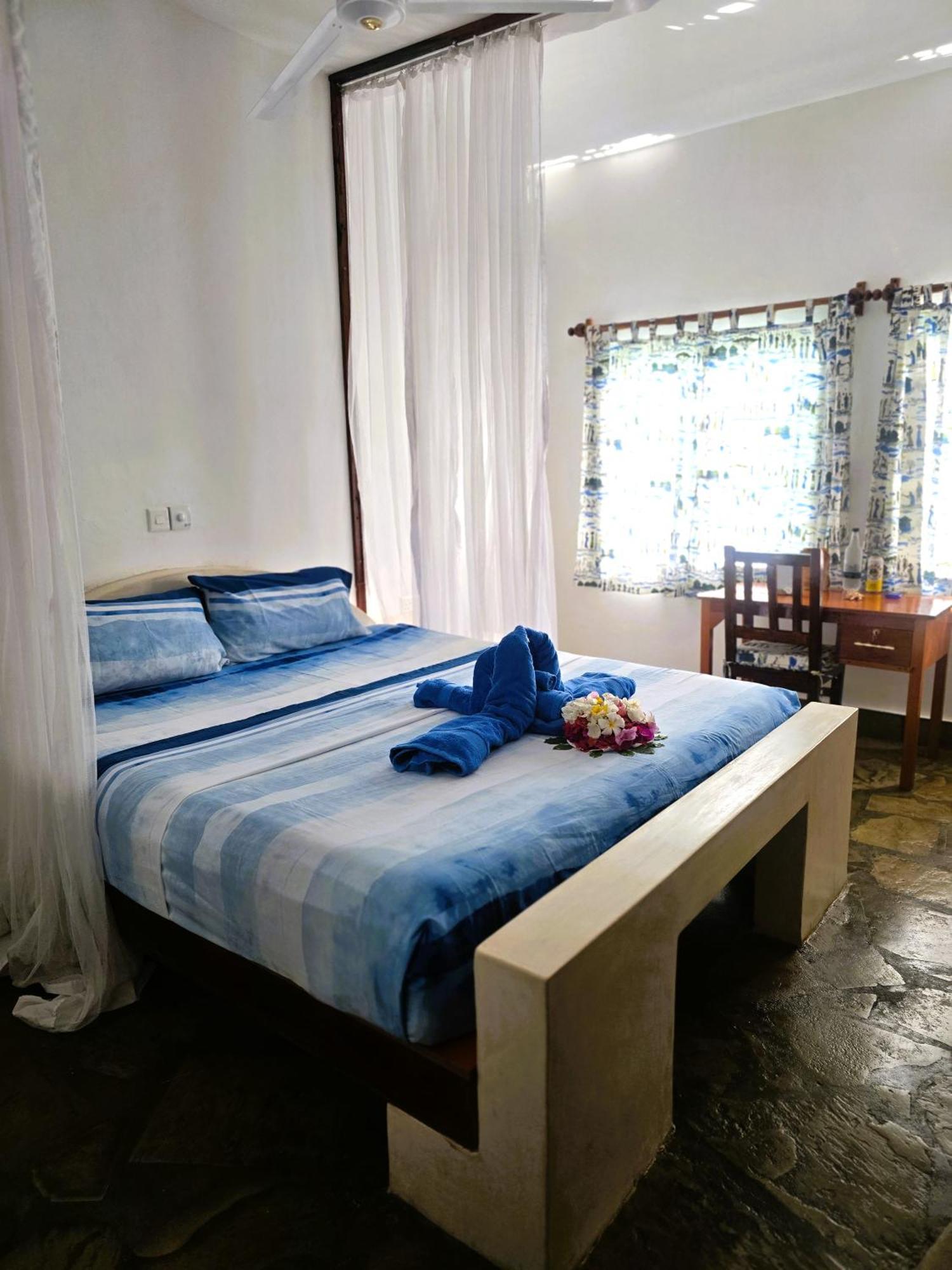 Nyumba Tamu Panzió Watamu Kültér fotó