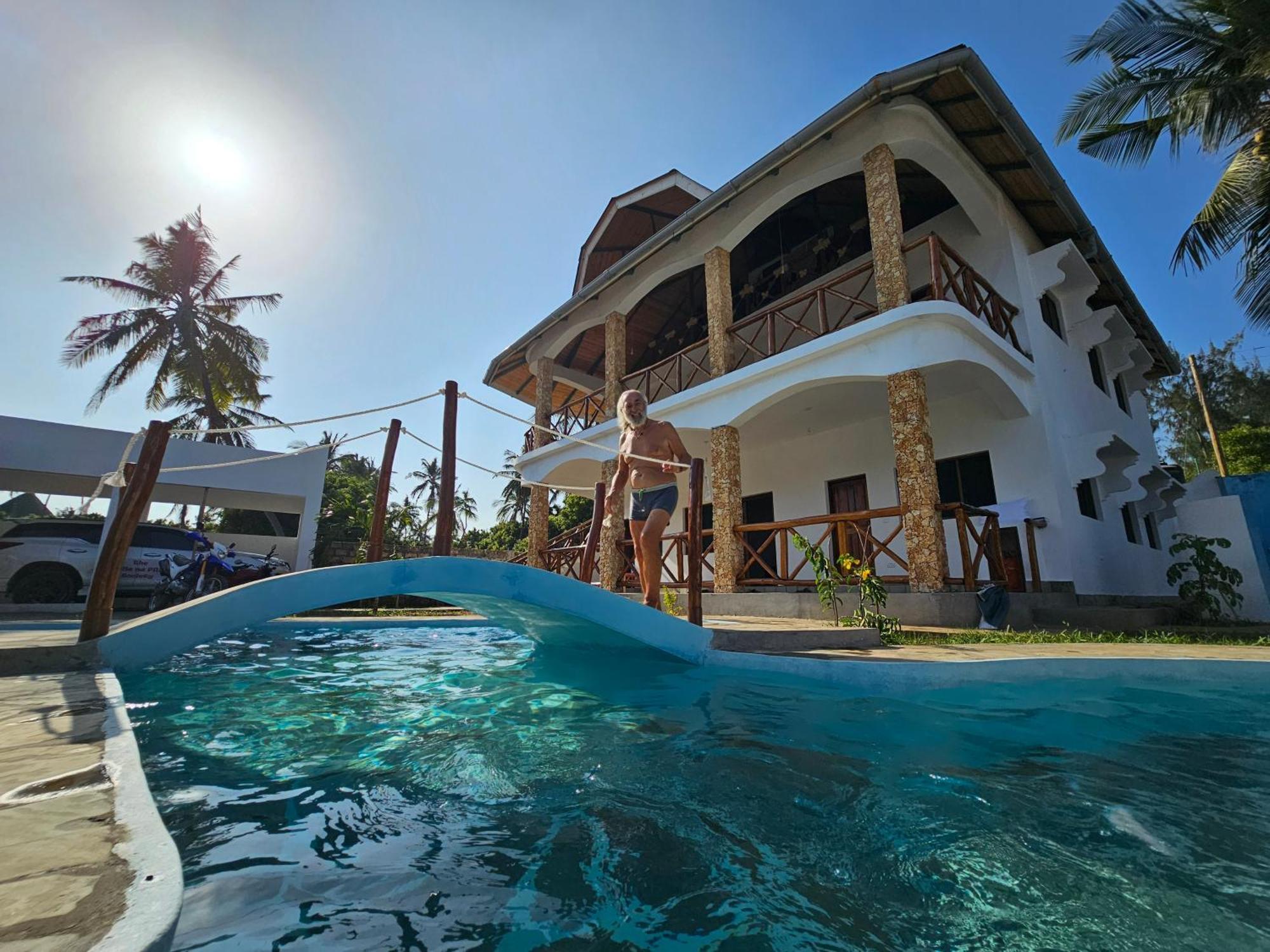 Nyumba Tamu Panzió Watamu Kültér fotó